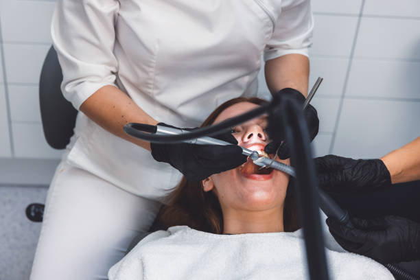 Best Emergency Dental Care for Broken or Chipped Teeth in Ingalls Park, IL